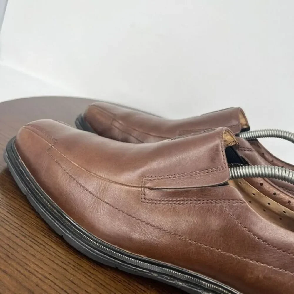 Clarks unstructured loafer